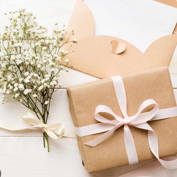 BUYER’S Giveaway - Picture 1 of 1